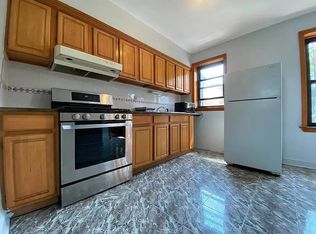 934 Atlantic Ave APT 3, Brooklyn, NY 11238
