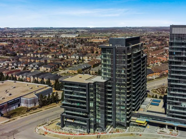 10 Gatineau Dr #817, Vaughan, ON L4J 8H5