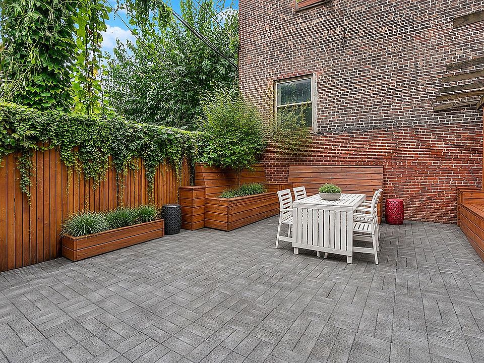 1st image of 245 16th St APT 3