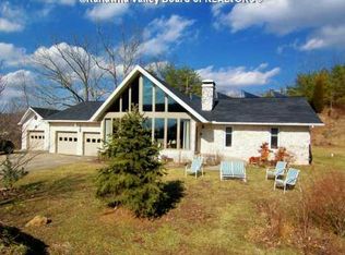 6574 Rocky Fork Rd, Charleston, WV 25312