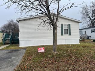 118 Hosner Dr, Oxford, MI 48371