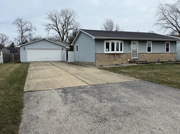 38235 N Harper Rd, Beach Park, IL 60087