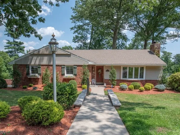 33 Mandon Ter, Hawthorne Boro, NJ 07506