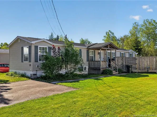 74 Ulysse, Dieppe, NB E1A 7C1