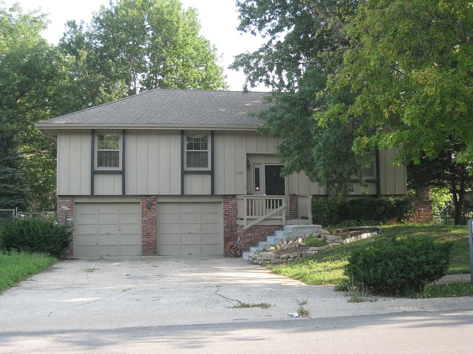 7509 NW 81st St