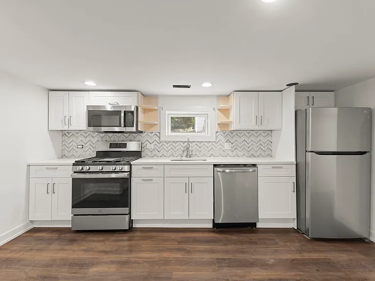 118 N President St — Photo 31