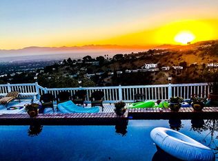 14614 Deervale Pl, Sherman Oaks, CA 91403