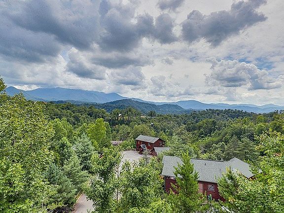 2nd image of 821 Great Smoky Way