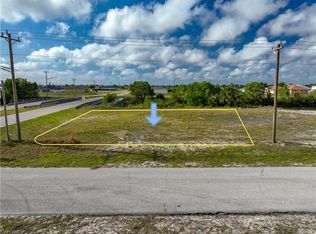 800 NW 20th St, Cape Coral, FL 33993