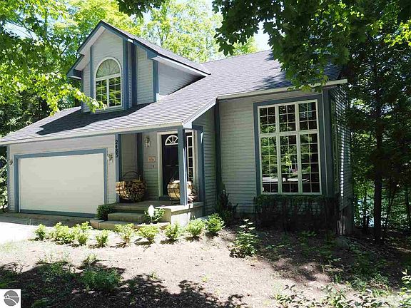 2nd image of 2483 McNab Ct