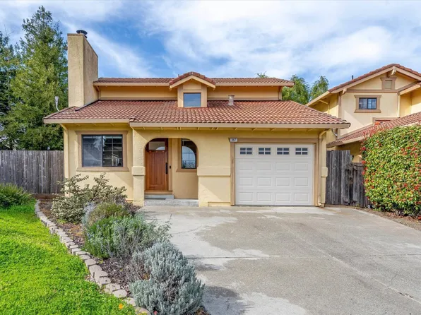 967 Hacienda Circle, Rohnert Park, CA 94928