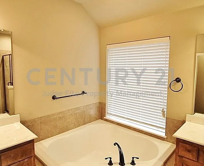 122 Sierra Dr — Photo 15