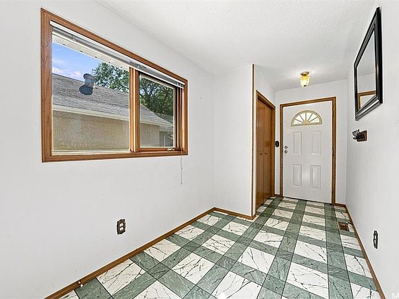 3rd image of 2227 Herman AVENUE