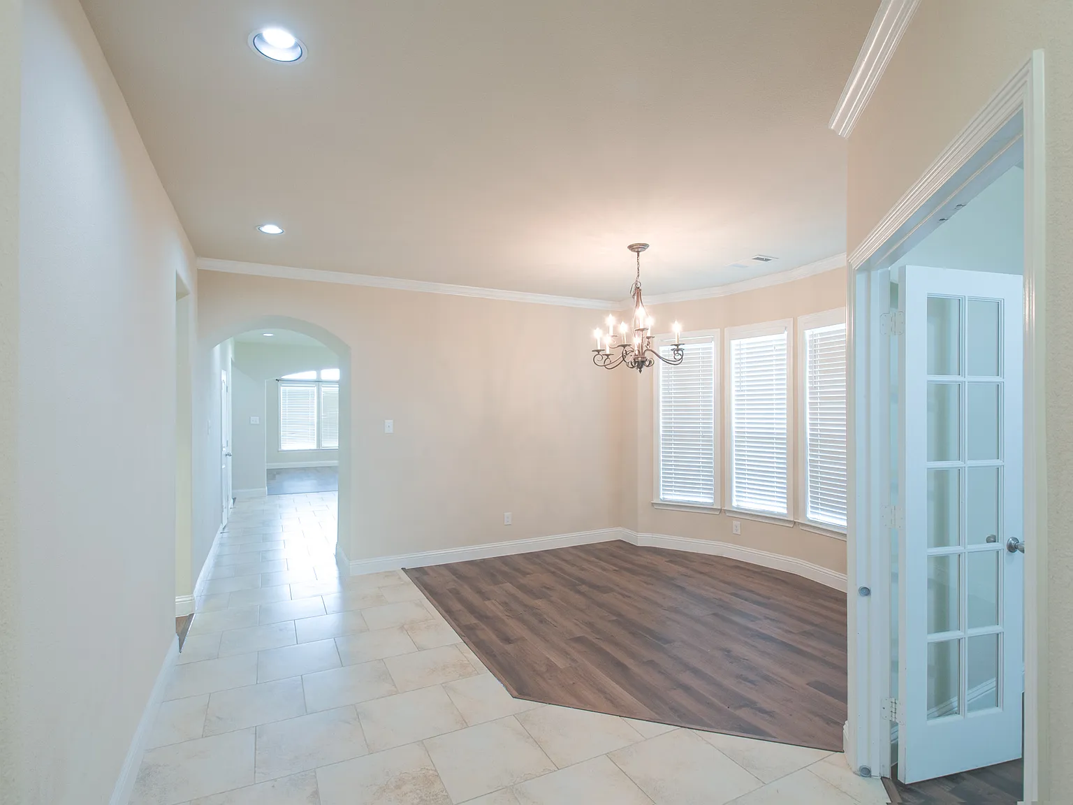 3 bed, 1852 sqft, $2,275 — Photo 4