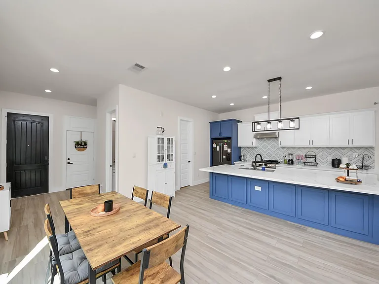 8420A Lanewood Dr — Photo 7