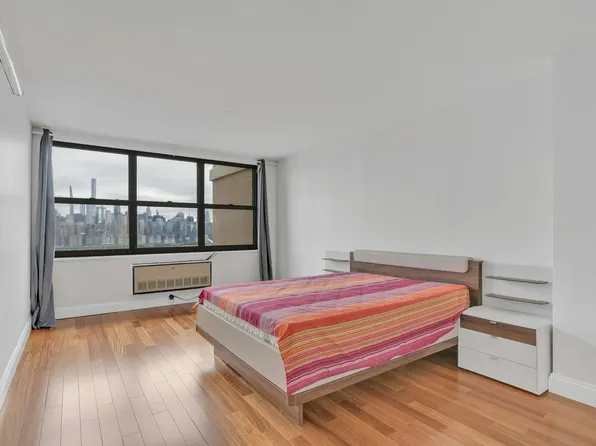 7004 Blvd East image 15 of 39