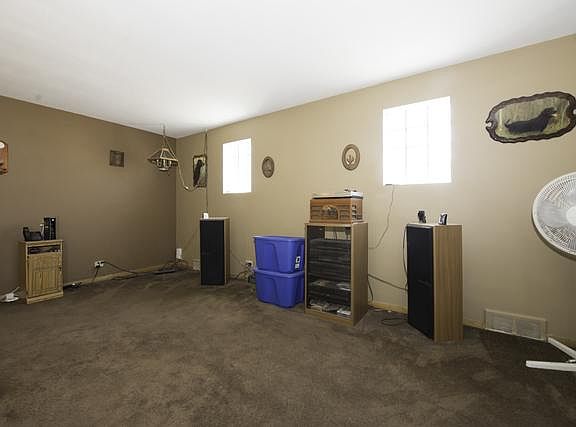 2nd image of 3853 N Plainfield Ave