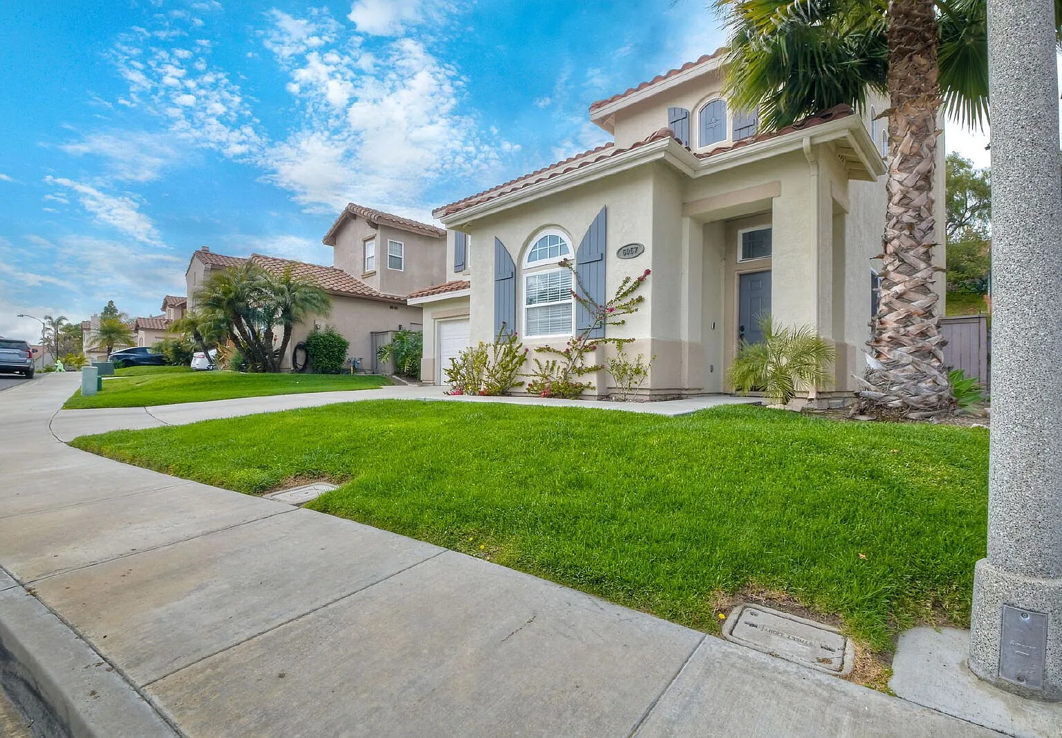 4 bed, 2.5 bath, 2113 sqft, $6,600 — Photo 4