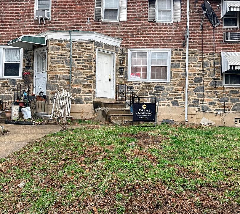 1st image of 321 Hampden Rd