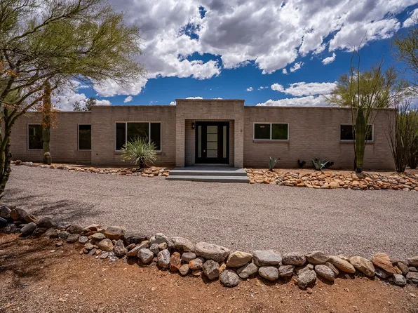 6240 N Camino Pimeria Alta, Tucson, AZ 85718