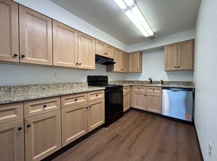 408 S 20th St #1, Mount Vernon, WA 98274