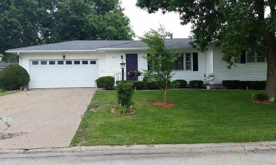 1st image of 454 Holly Dr