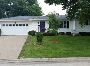 454 Holly Dr, Quincy, IL 62305