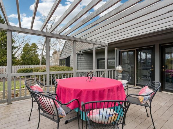 433 West Fairy Chasm ROAD, Bayside, WI 53217