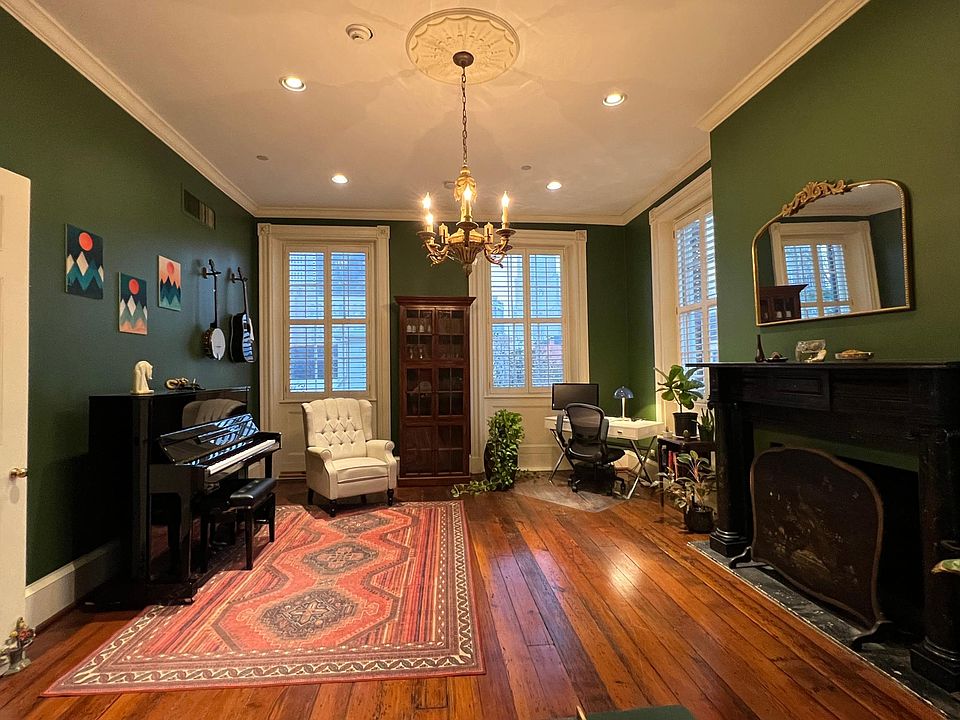 1st image of 600 Julia St