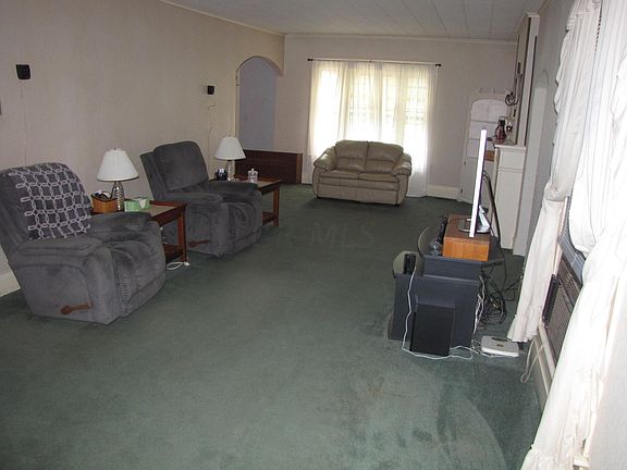 3rd image of 124 N Clinton St