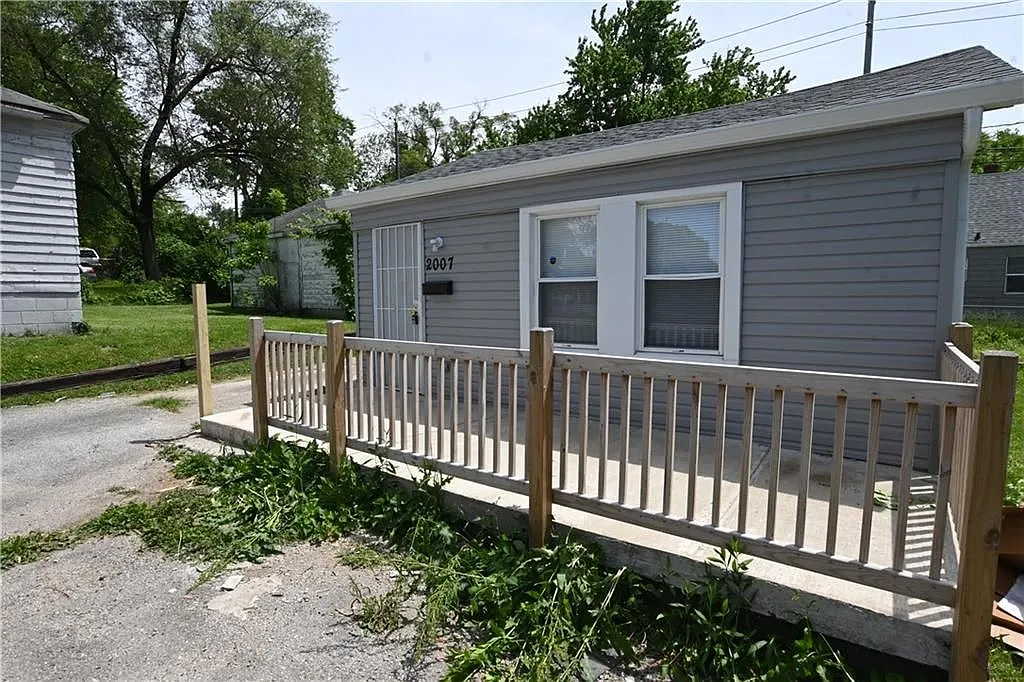 Property photo 2