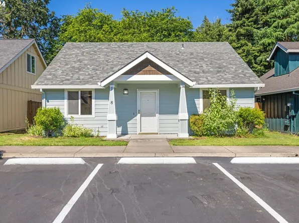 601 W 1st St Unit 8, Newberg, OR 97132