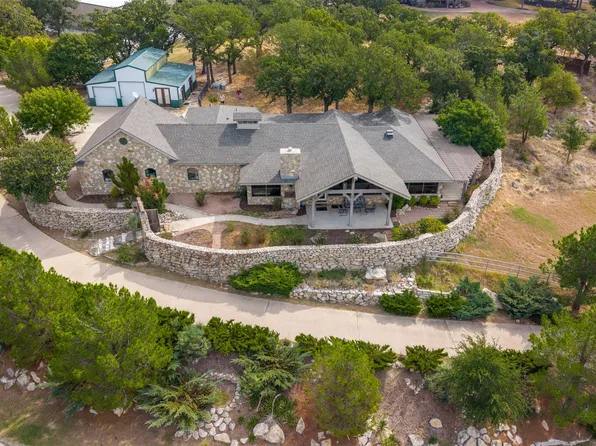 242 Bishop Dr, Weatherford, TX 76088