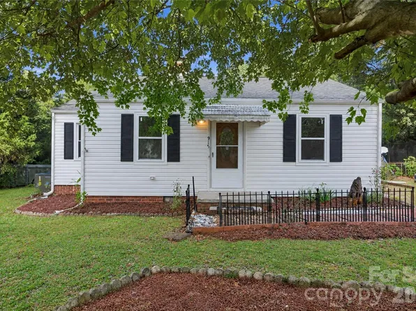 915 Skyway Dr, Kannapolis, NC 28083