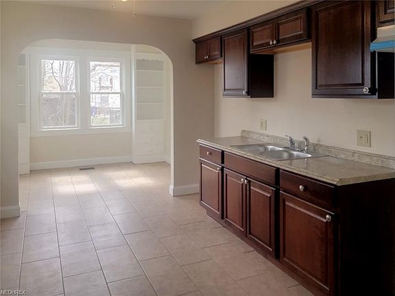 3rd image of 3609 Buechner Ave