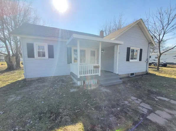 1203 E Livingston St, Streator, IL 61364