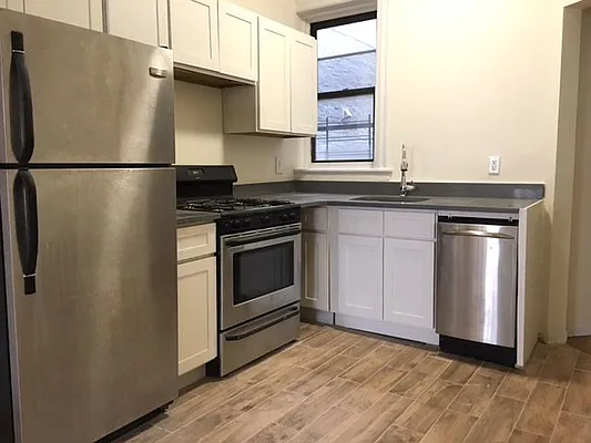 Rented by Lang Realty LLC | media 20