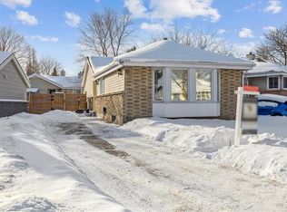 11 Macteith Ct, Cambridge, ON N1R 7B9