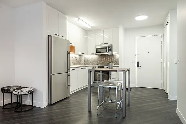 Rented by The Dermot Realty Management Company | media 40