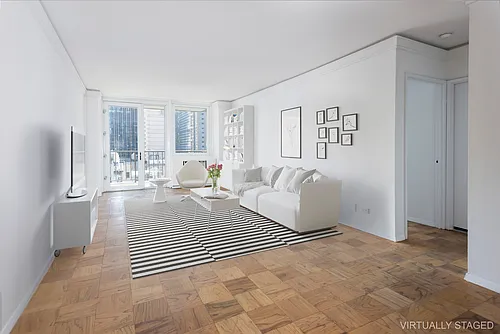 230 W 55th St #7F Photo 1