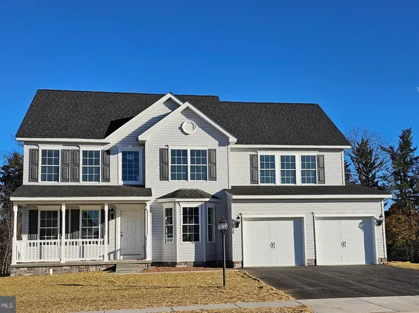 2638 Village Rd Lot 323, Dover, PA 17315