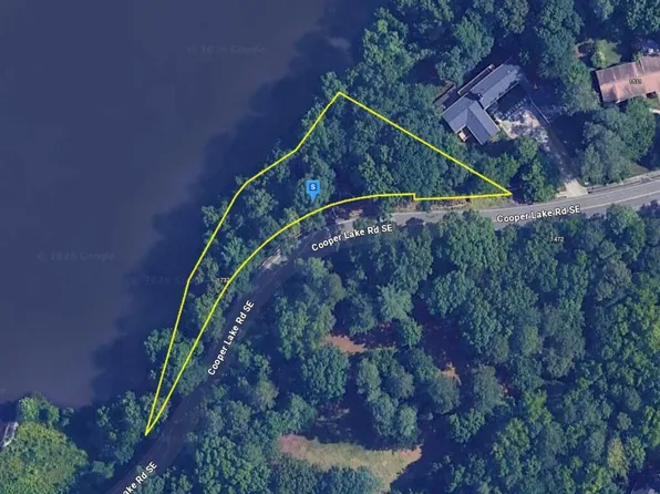 1499 Cooper Lake Rd, Smyrna, GA 30082