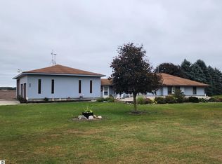 5478 N Bliss Rd, Elwell, MI 48832