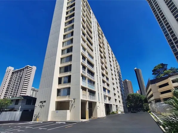 419 Atkinson Dr APT 303, Honolulu, HI 96814