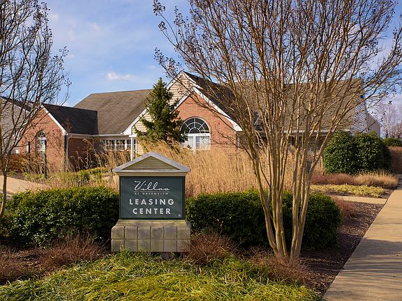 Villas at Greenview Leasing Center