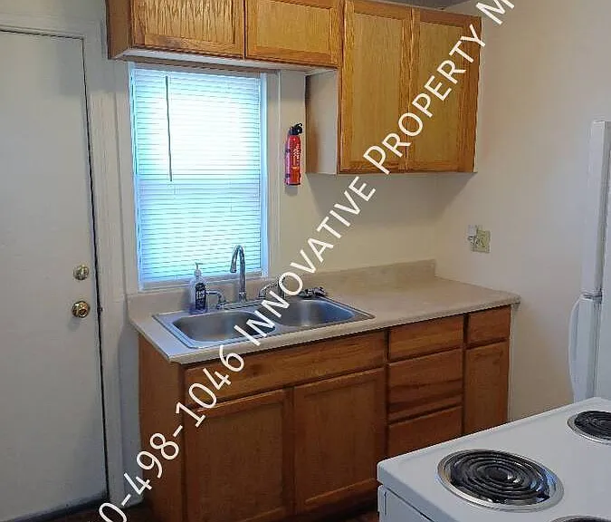 2266 Donovan St — Photo 7