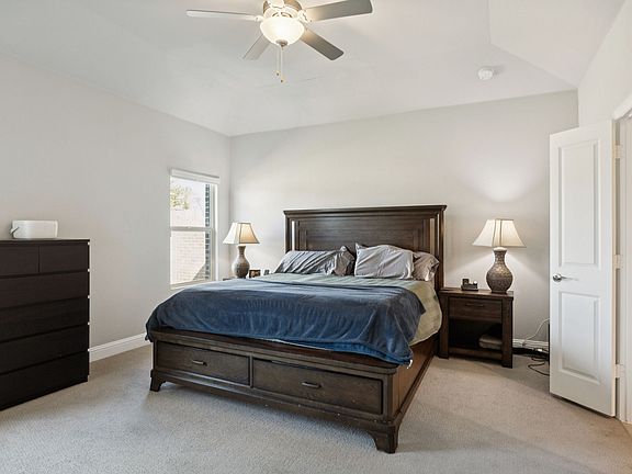 2nd image of 200 Golden Harvest Dr