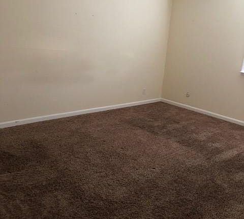 4th image of 1801 S Church St APT 1