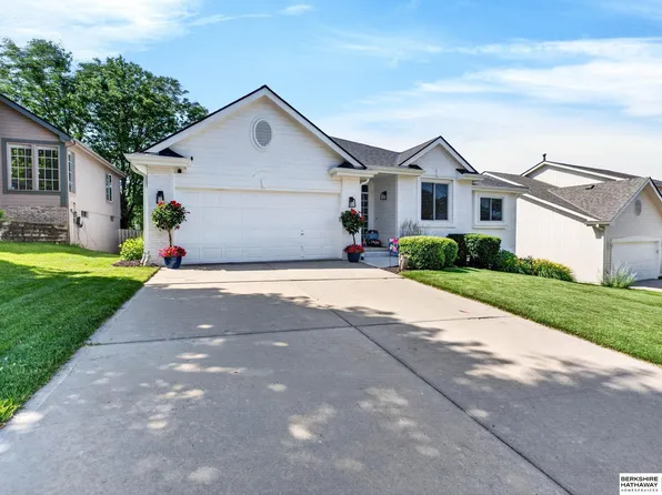 16525 Yort Ave, Omaha, NE 68116