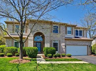 374 Old Walnut Cir, Gurnee, IL 60031